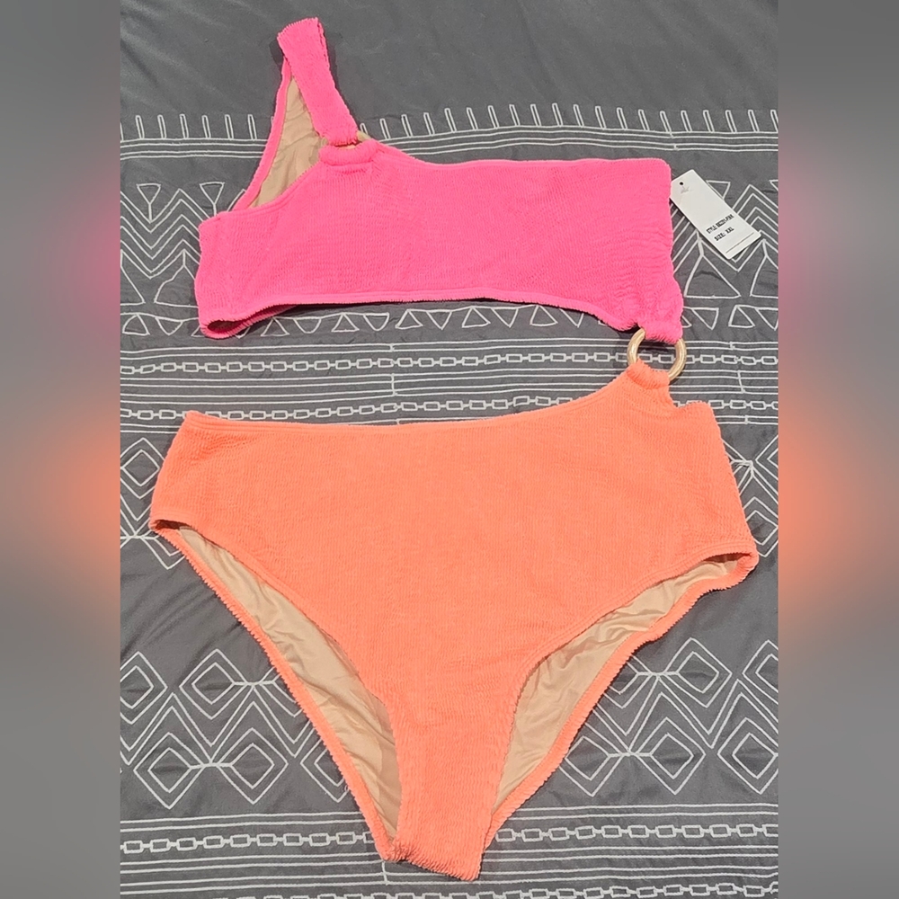 The Blushing Brunette Boutique Swimsuit Size XXL